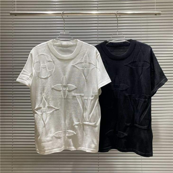 Picture of Louis Vuitton Sweaters _SKULVM-2XLcptx302446547